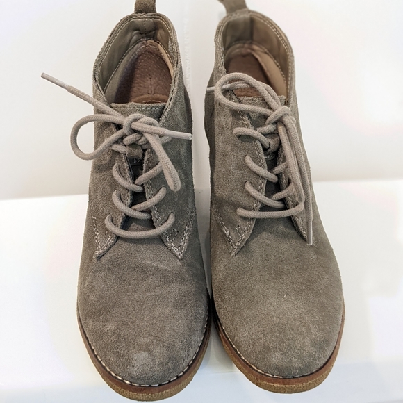 Suede wedges by White mountain - Picture 12 of 16